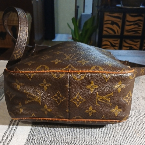 Louis Vuitton Brown Monogram Men's Bag - Picture 5 of 16